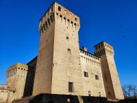 Sabato 13 dicembre. Ore 10,45, piazza dei Contrari, Vignola. Un castello per ogni stagione. Il castello autunnale: visita alla Rocca di Vignola